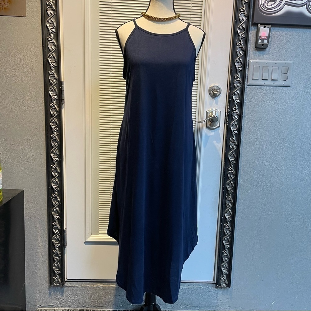 CUPSHE Women's Cami Maxi Dress Sleeveless V Neck Solid Dresses
Casual Summer - Picture 2 of 6
